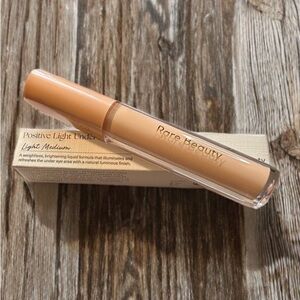 NIB RARE BEAUTY POSITIVE LIGHT Eclaircissant Contour Des Yeux Light Medium 4ml